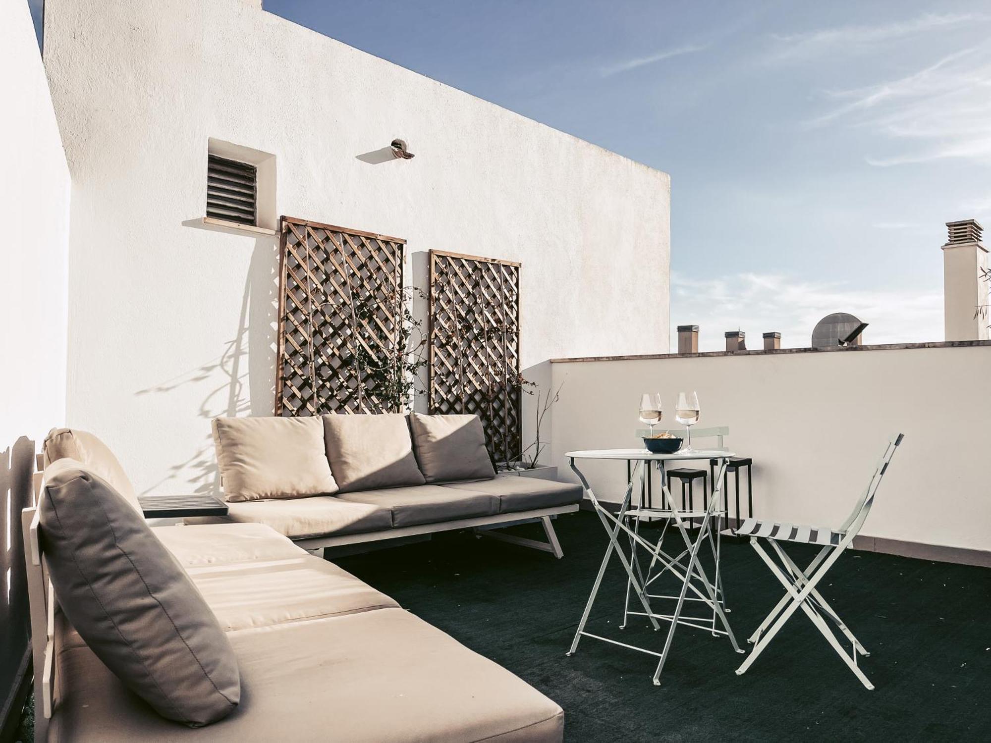 Apartment Centric Elegant & Private Terrace *